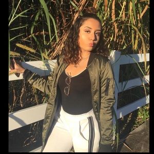 HOLLISTER green bomber jacket